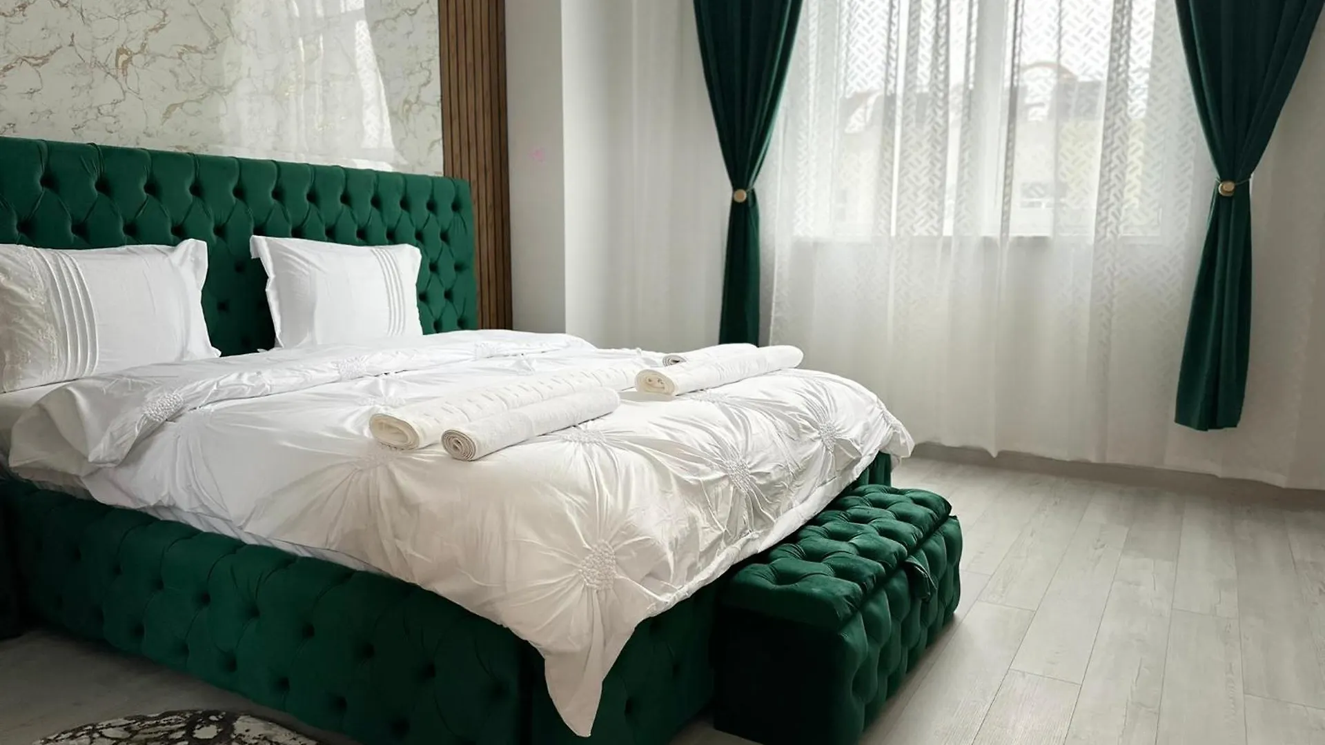 Rin Grand Fantasy Bucharest Apartment