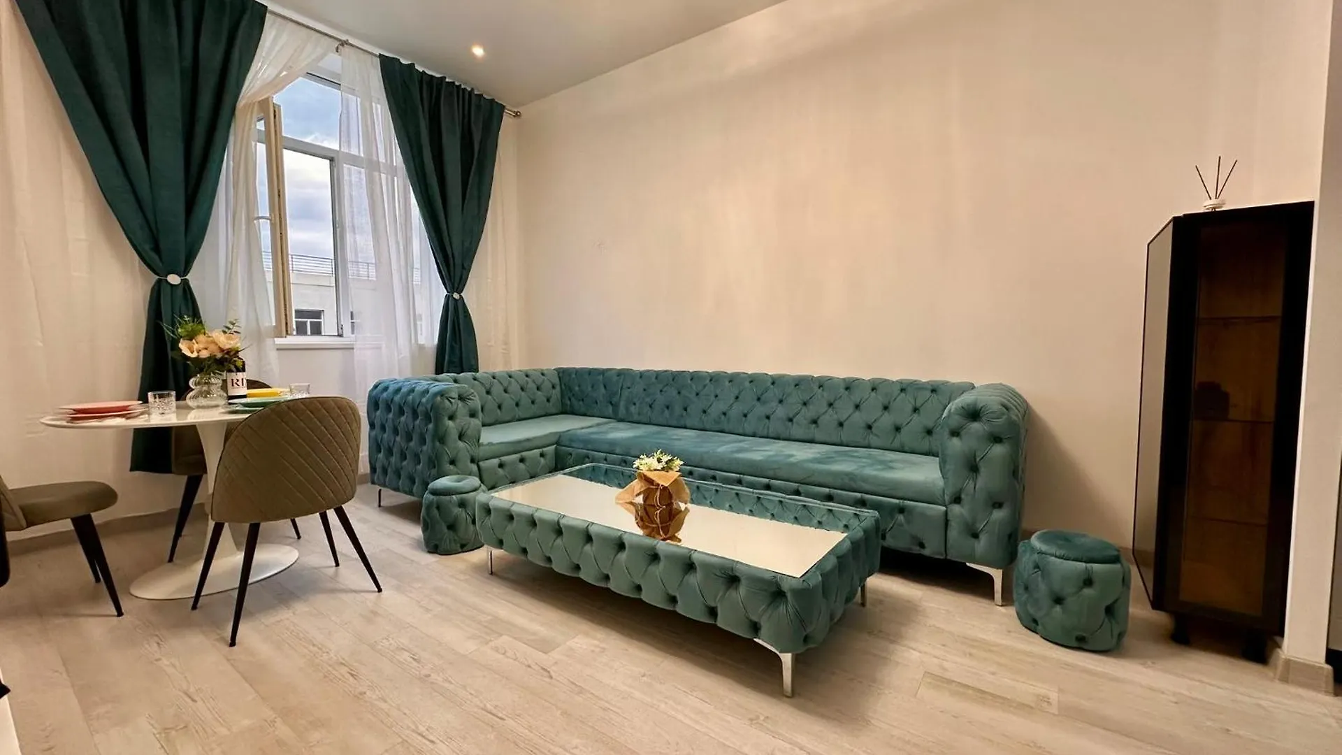Rin Grand Fantasy Bucharest Apartment
